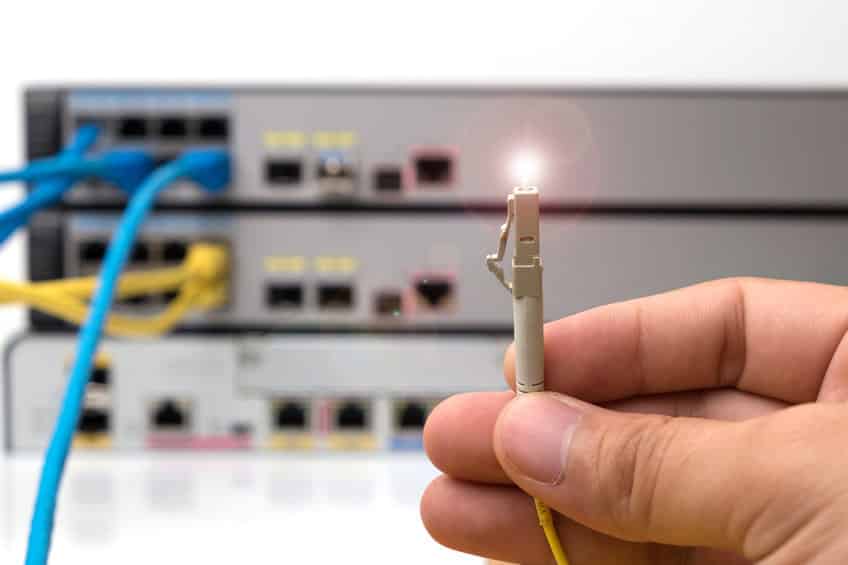 Fibre Optic Vs Broadband – What’s The Difference?